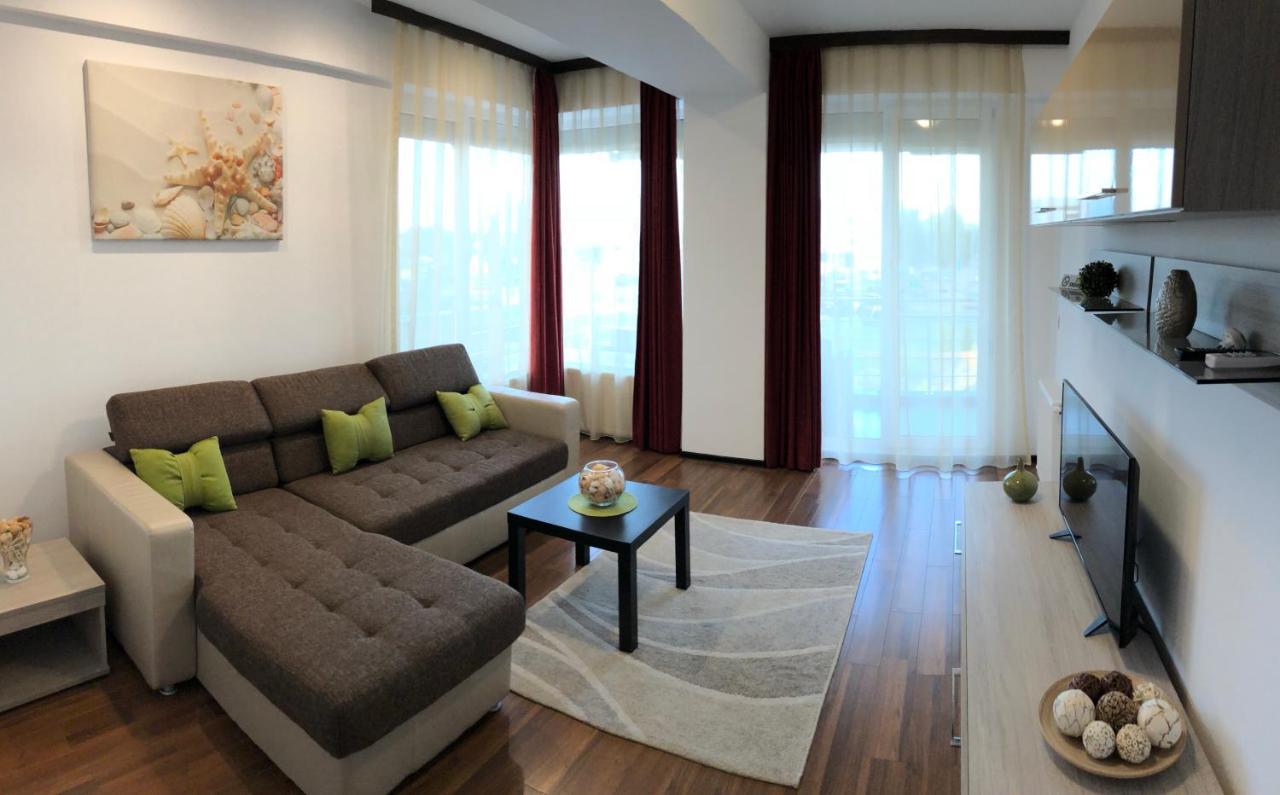 Alcomar Apartment - Summerland Mamaia Kültér fotó